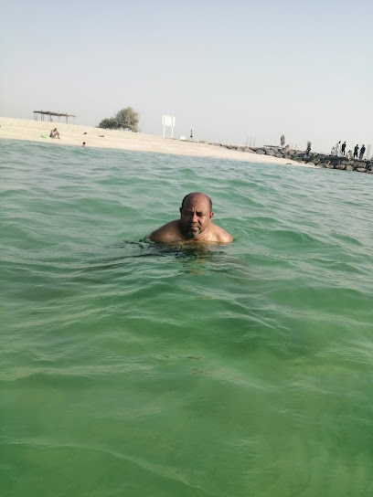 شاطئ الحمرية - United Arab Emirates|Hamriya West - Sharjah|FGR3+HW6