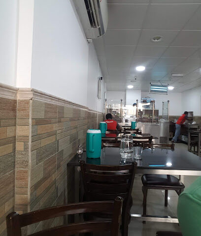 مطعم برجياس - دبي - +971 6 525 1919