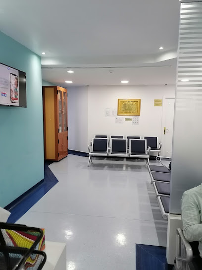 مركز المدار الطبي الشارقة - United Arab Emirates|Al Majaz - Al Majaz 3 - Sharjah|Corniche St|flat 102، Al Bassam Tower