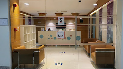 مركز الدكتور كامكار للعلاج الطبيعي والطب - دبي - United Arab Emirates|Dubai|Remal Mall