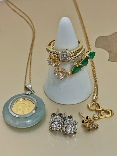 كشك مجوهرات لايف ستايل - الوحدة مول - United Arab Emirates|Zone 1E19 - E19 - Abu Dhabi|Al Asalah St|Al Wahda Mall