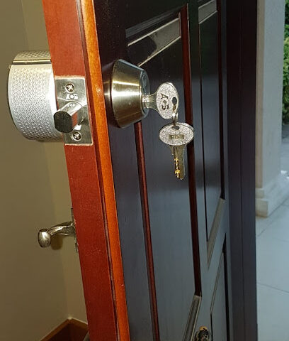 البركة الجديدة لتصليح الاقفال - دبي - +971 55 742 4211