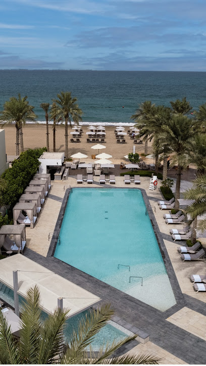 صالة البحيرة في منتجع بالاس بيتش الفجيرة - United Arab Emirates|Al Faseel - Fujairah|Corniche St