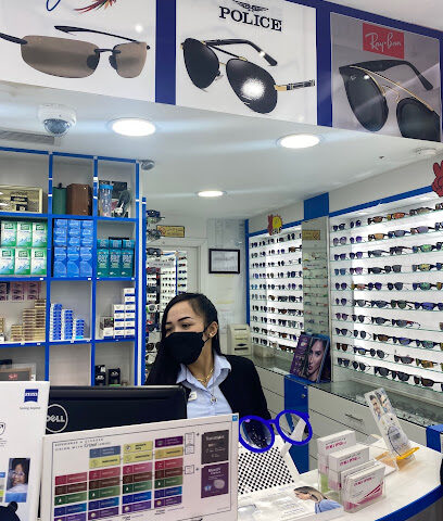 عين ماكس للبصريات ذ م م - الفجيرة - +971 56 990 7299