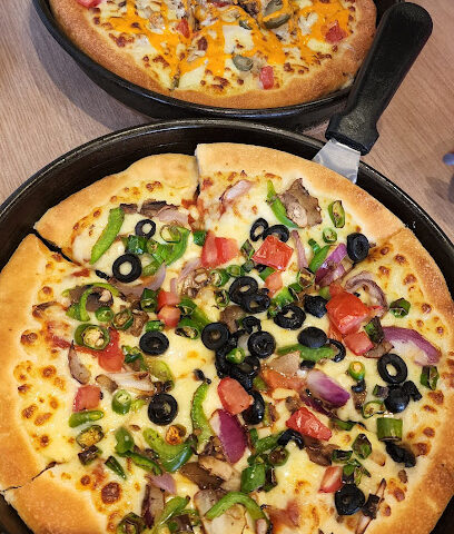 بيتزا هت - رأس الخيمة - +971 600 569999