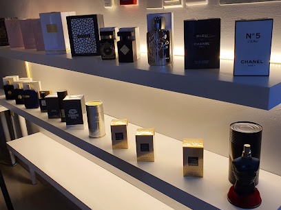 عطور عود الأزرق - United Arab Emirates|Al Sharq - Al SharqQulaya'ah - Sharjah|401 Al Sharq St