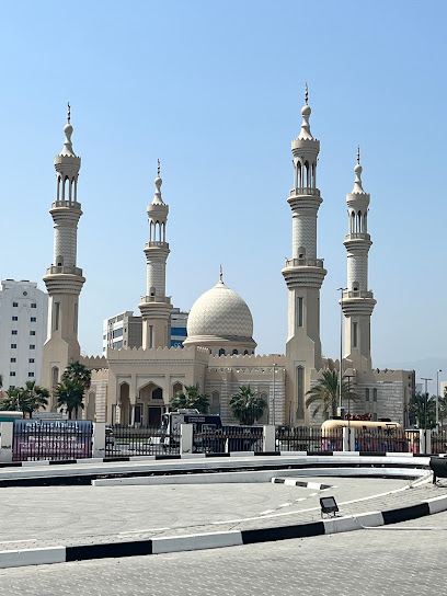 مسجد الشيخ زايد - دبا الفجيرة - United Arab Emirates|City Center - Fujairah|J72G+92G