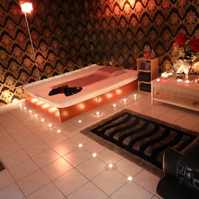 تينا مون لاكشري مساج سبا - الفجيرة - +971 52 989 7556