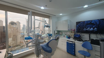 عيادات مستشفى الامارات - مارينا - الفجيرة - +971 4 447 1555