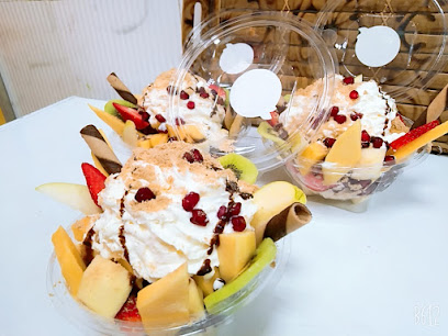 توت و تفاح - دبي - +971 52 881 6506