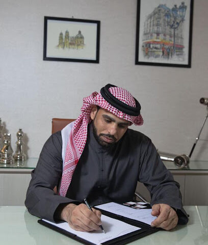 البحر أسوشيتس محامون ومستشارون قانونيون في دبي - دبي - +971 4 324 5444