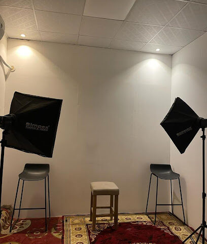 ستوديو نيشا ، الصناعية الجديدة ، أم القيوين - رأس الخيمة - +971 54 573 9893
