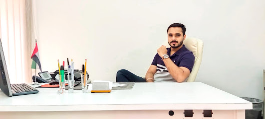 أخيل سومراجان - دبي - +971 56 180 5448