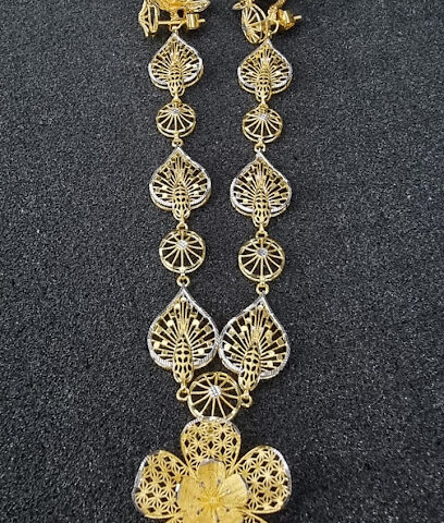 مجوهرات سافيتري للتجارة ذ م م - دبي - +971 6 523 3232