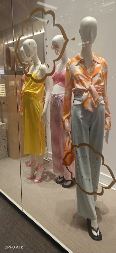 مانجو هي - United Arab Emirates|Downtown Dubai - Dubai|57XG+3P5