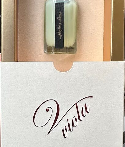 Vuiola فيولا للعطور - رأس الخيمة -
