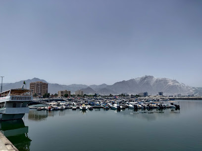 ميناء خورفكان - رأس الخيمة - +971 6 528 1666