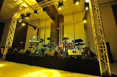 نادي برسيس - United Arab Emirates|Dubai|41 Al Thanya St|Metropolitan Hotel Dubai Sheikh Zayed Road