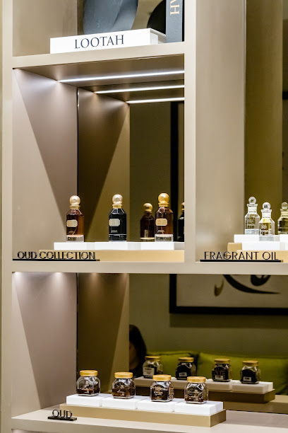 عطور لوتاه - المنار مول - United Arab Emirates|Dafan Al Nakheel - Ras al Khaimah|Al Muntasir Rd