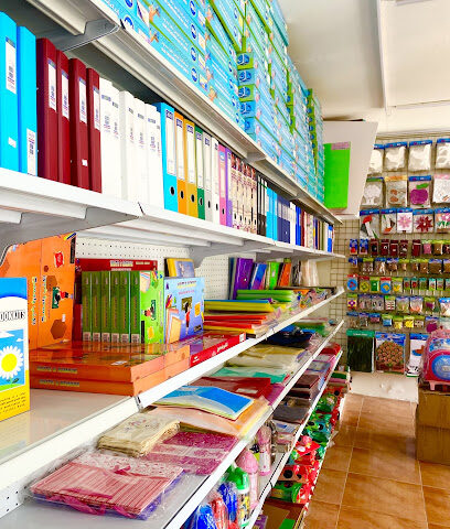 مكتبة القمة- مكتبة القمة - دبي - +971 50 420 6685