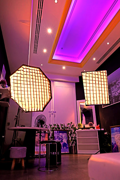 ستوديو فوتو بوينت ديجيتال - United Arab Emirates|Al Barsha - Al Barsha 1 - Dubai|Sheikha Noura Building