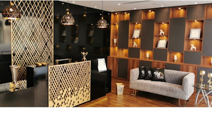 نائلة تريم للتصوير الفوتوغرافي - رأس الخيمة - +971 52 229 0660