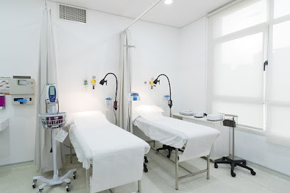 مستشفى بيفرلي هيلز التخصصي - الفجيرة - +971 2 222 2494