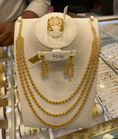 كبار الجواهريون النقية - دبي - +971 55 688 4200