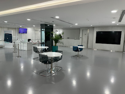 فورسيزونز العقارية منطقة حرة ذ - دبي - +971 7 236 3338