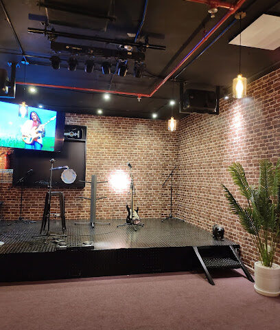 مدرسة جينيسيس للموسيقى والرقص - الفجيرة - +971 50 262 8497