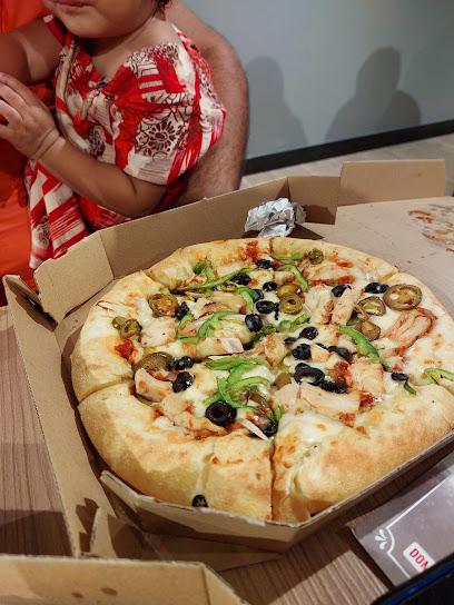 دومينوز بيتزا - الفجيرة تاون سنتر - United Arab Emirates|Fujairah Town Center - Fujairah|48CG+445