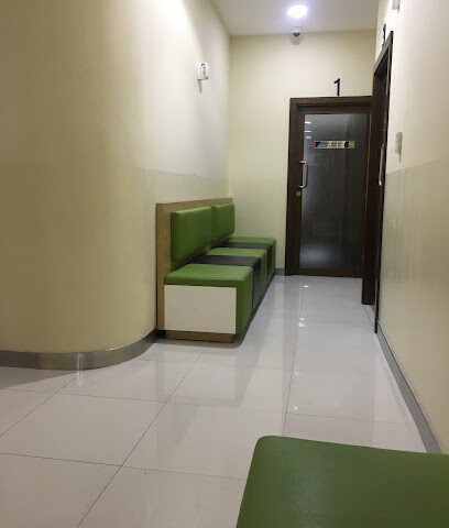 عيادة آي كير - ديسكفري جاردنز - الفجيرة - +971 800 42273