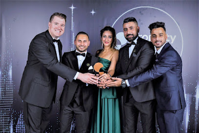 إدارة العقارات الاحترافية في أبو ظبي - رأس الخيمة - +971 800 786000