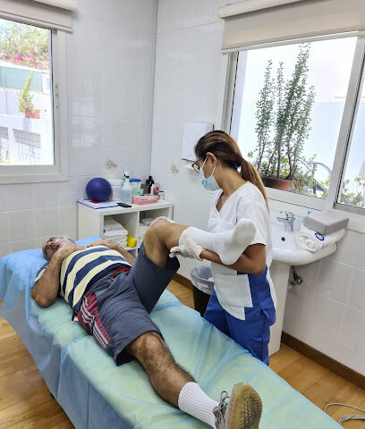 احصل على مركز العلاج الطبيعي وإعادة التأهيل - رأس الخيمة - +971 4 380 5569