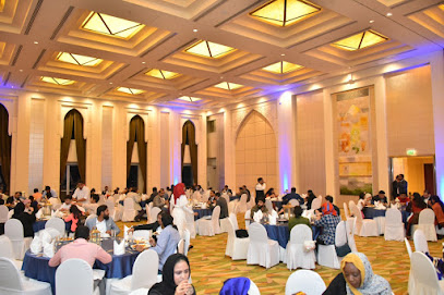 تصديق شهادة عبقرية في الشارقة - دبي - +971 800 8880888