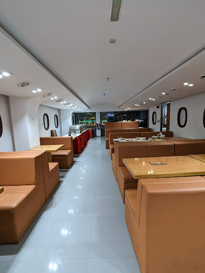 مطعم هاوس بوت - United Arab Emirates|Abu Dhabi|Old Airport Rd|Sheikh Rashid Bin Saeed Al Maktoum Street