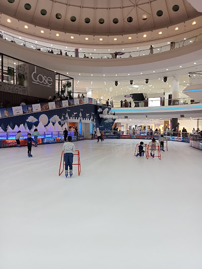 صالة تزلج العين مول - United Arab Emirates|Al Ruwaydat - Military Zone - Abu Dhabi|4RJ2+3W7
