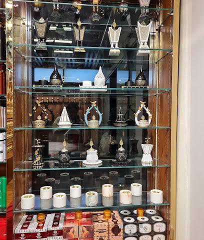 تجارة عطور الباناش - م.م.ح - رأس الخيمة - +971 55 880 7539