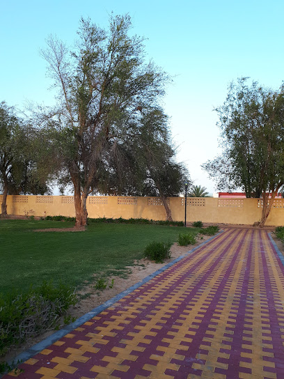 حديقة غياثي للسيدات - United Arab Emirates|Ghiyathi - Abu Dhabi|RRP5+68X