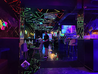 نادي فلامنجو ، فندق ارابيان كورتيارد. - الفجيرة - +971 55 275 1574
