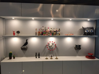 بيت الحماقة - United Arab Emirates|Dubai|Showroom