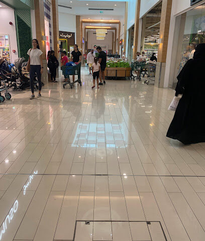 فوتو ماجيك انترناشيونال - فرع سبينيس أم سقيم - رأس الخيمة - +971 4 394 0208