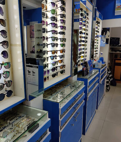 نظارات الصانع - الفجيرة - +971 6 563 7390