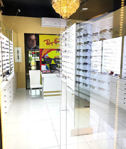 الظفرة للبصريات الرويس - الفجيرة - +971 56 717 9122