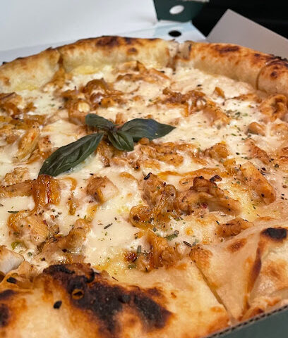 إلفيرو بيتزا على الحطب - دبي - +971 55 129 2477