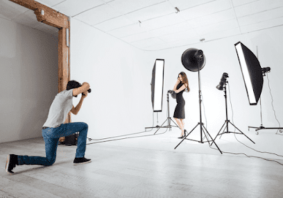 ستوديو الشام - رأس الخيمة - +971 56 358 6569