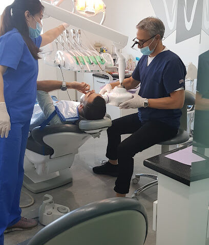 دنتال أفينيو 1987 - الفجيرة - +971 50 152 9913