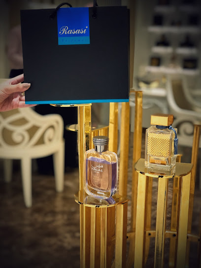 عطور الرصاصي - United Arab Emirates|Dubai|Sheikh Zayed Rd|Mall of the Emirates