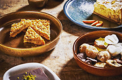 بورسلين رأس الخيمة - دبي - +971 7 223 8905