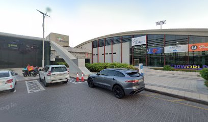 ديفيد إيكنز أخصائي تقويم العظام - United Arab Emirates|Dubai|Dubai Sports City